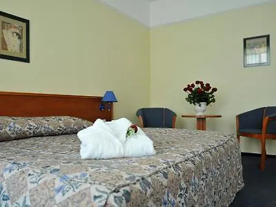Western Prima 4*