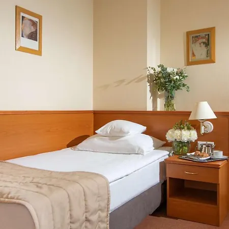 Western Prima 4* Βρότσλαβ